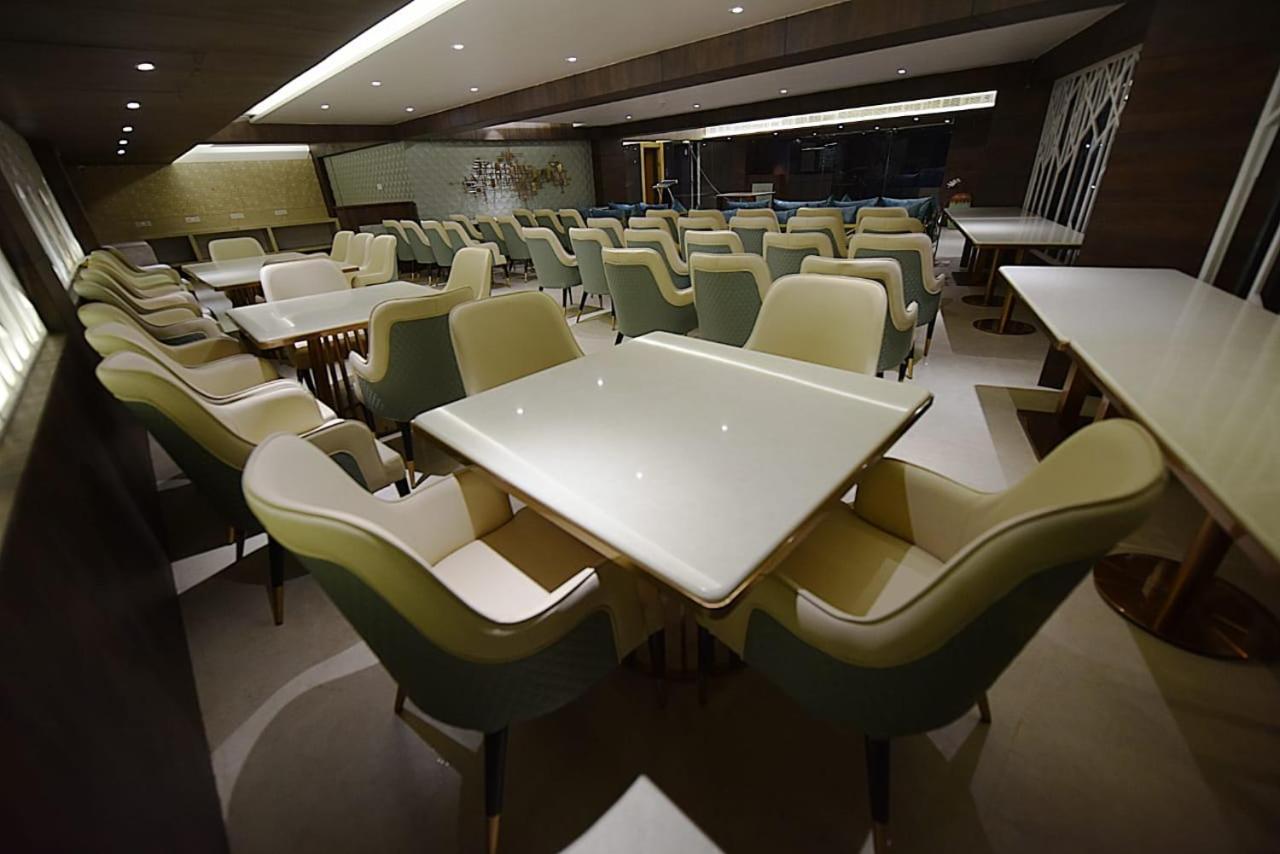 Jw Cruise Hotel Ajmer Eksteriør billede