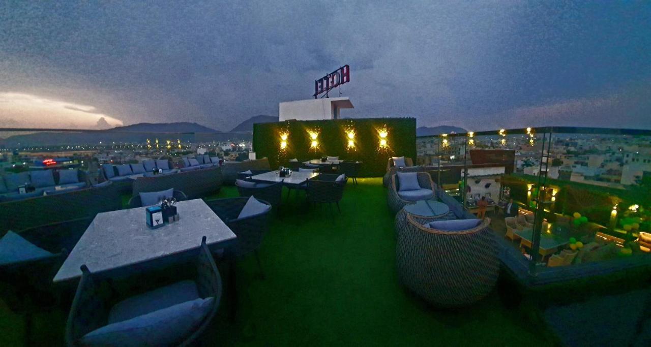 Jw Cruise Hotel Ajmer Eksteriør billede